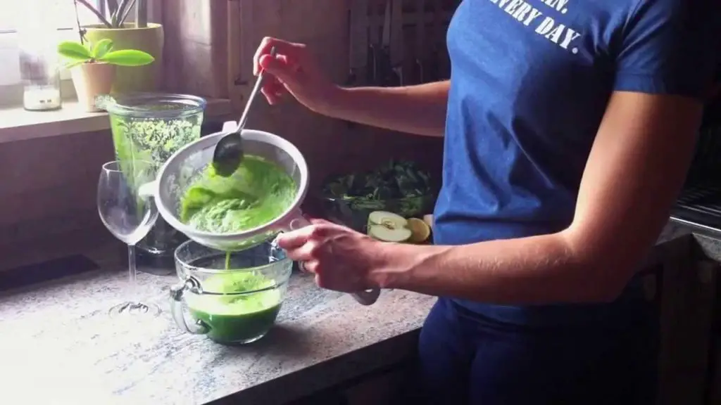 How To Make Celery Juice Without A Juicer? - Crazy Juicer