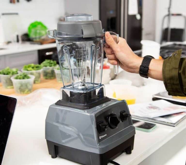 How Does The Vitamix Juicer Work?
